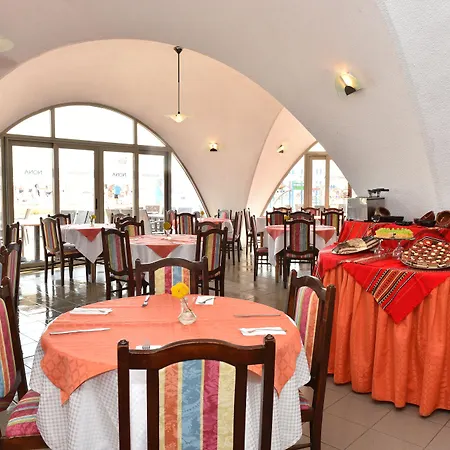 מלון Nona