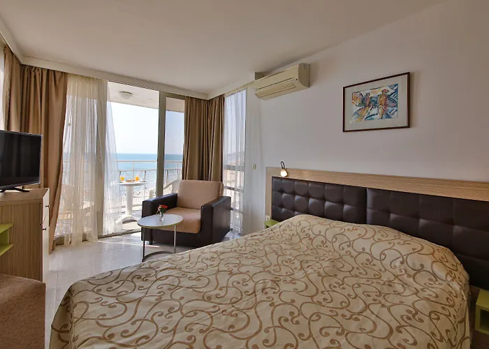 нона Хотел 3*